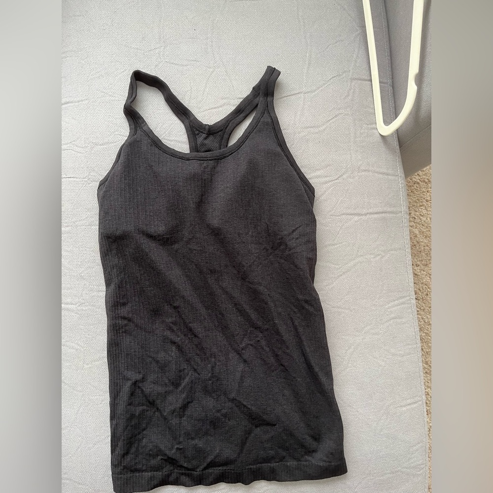 Black lulu tank top